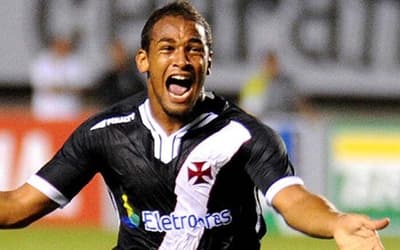 Campeão da Copa do Brasil, Fellipe Bastos aponta diferença da torcida do Vasco