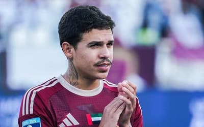 Brasileiro do Al-Wahda detalha adaptação nos Emirados Árabes e parceria com dupla ex-Botafogo