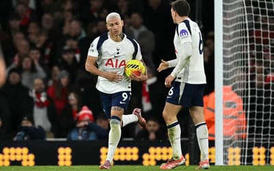 Coincidência? Imprensa americana destaca aumento em gols do meio de campo