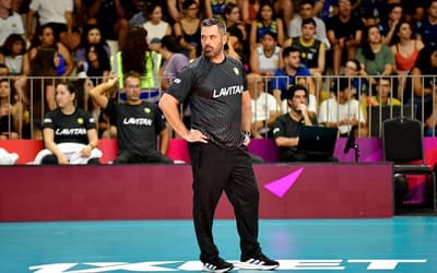 Técnico do Praia aponta erros durante partida contra Conegliano