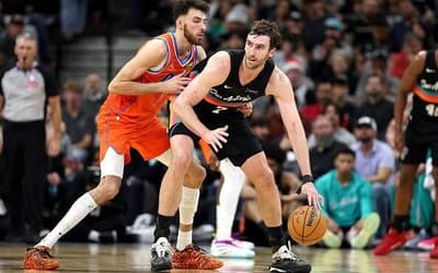 Presente de Natal! Torcedor ganha US$ 10 mil em jogo da NBA