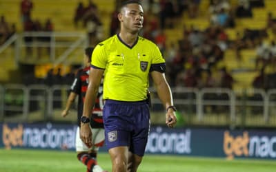 Decisão da arbitragem em Flamengo x Portuguesa revolta web: 'Se preparem'