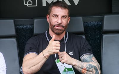 Pedrinho abre o jogo sobre venda da SAF do Vasco: 'Mais adiantado do que todos os outros'