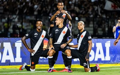 Vasco vence Maricá na estreia do Carioca. Rayan faz dois gols, e torcida pede: 'Fica!'