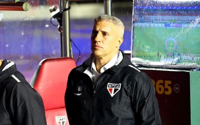 São Paulo: Crespo se posiciona sobre fala de empresário de Lucas Moura após polêmica