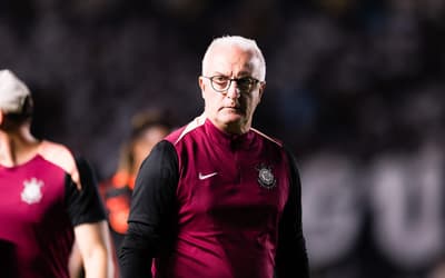 Sob pressão no Paulistão, Dorival avalia rodízio e mudanças no Corinthians