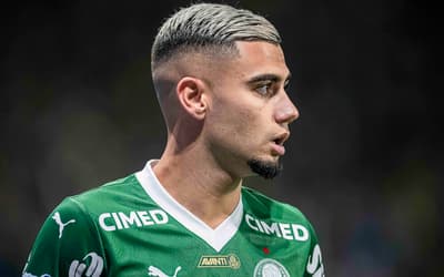 Andreas Pereira vira alvo de debate após vitória do Palmeiras: 'Com urgência'