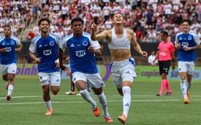 Em final intensa, Cruzeiro vence o São Paulo e é campeão da Copinha