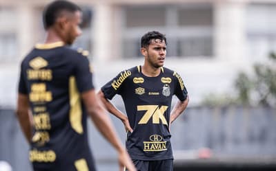 Santos encaminha saída de dois jogadores para times da Série B