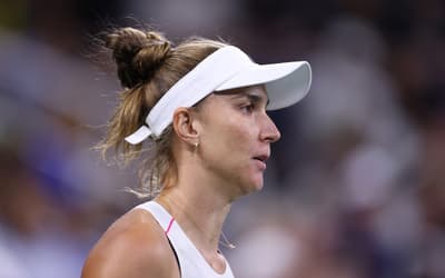 Bia Haddad renova patrocínio com marca global de seguros