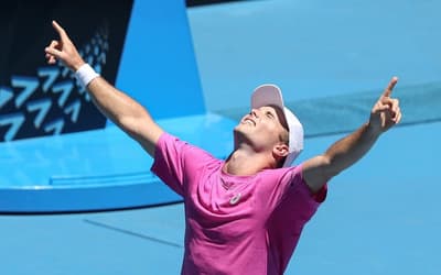 Número 185 derruba o 20º cabeça de chave na estreia do Australian Open