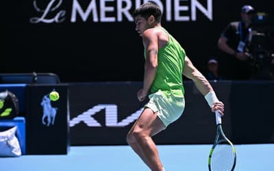 Alcaraz se aproxima de marca inédita com nova vitória no Australian Open