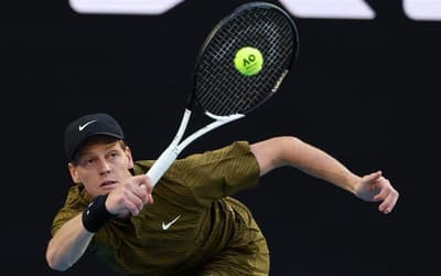 Sinner vence e lidera trio italiano na terceira rodada do Australian Open