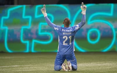 Grêmio avança por Weverton e aguarda Palmeiras para finalizar negociação