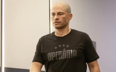 Alex é demitido do Operário-PR após início ruim no Paranaense: 'Grato pela oportunidade'