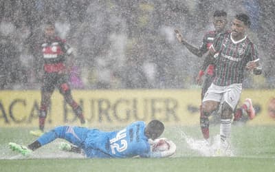 Jornal espanhol repercute derrota do Flamengo sobre Fluminense: 'Trombada'