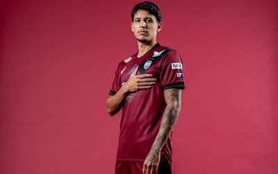 Ex-Corinthians, Caetano mostra confiança em temporada do Vissel Kobe