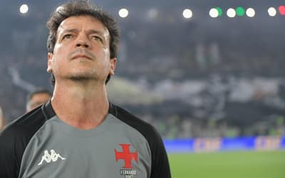 Torcedores do Vasco mandam recado a Fernando Diniz após derrota para o Flamengo