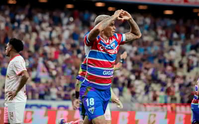 Deyverson encaminha rescisão de contrato com o Fortaleza