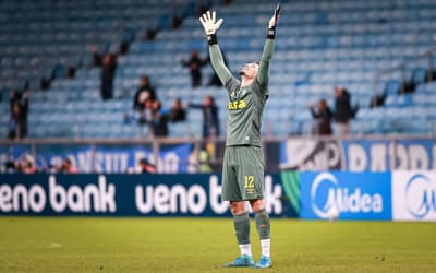 Grêmio renova contrato de goleiro reserva até 2029