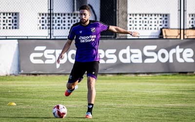 Ceará contrata zagueiro que estava em time da Série B