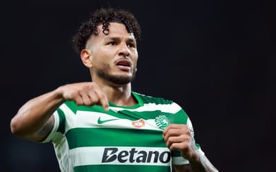 Luis Suárez marca dois, e Sporting vence PSG na Champions League