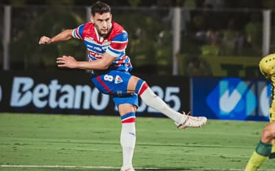 Martínez rescinde com o Fortaleza e se aproxima do Vitória