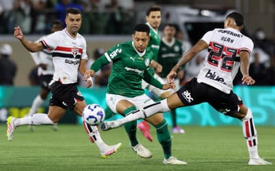 Precisando dar respostas, Palmeiras e São Paulo se enfrentam em posições opostas no Paulistão