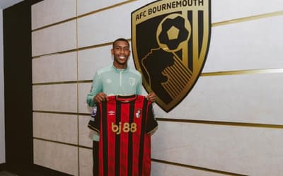 Rayan inicia trajetória na Premier League contra crias de Flamengo e Fluminense