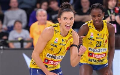 Gabi Guimarães salva bola de forma épica com o pé em vitória do Conegliano, veja vídeo