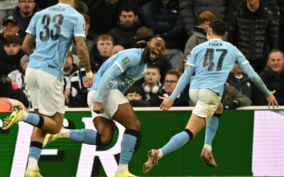 Nova contratação é decisiva, e Manchester City vence Newcastle na semifinal da Copa da Liga Inglesa