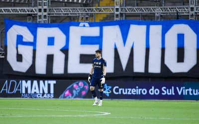 Volpi deixa futuro em aberto no Grêmio após chegada de Weverton