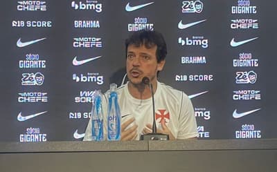 Fernando Diniz analisa movimentos do Vasco no mercado: 'Contratar não é uma coisa fácil'