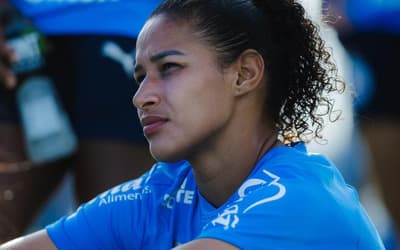 Atacante Cássia Moura traça metas para o ano e projeta Bahia mais competitivo