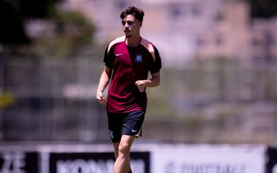 Breno Bidon e Vitinho assumem novos números no Corinthians: 'Honra'