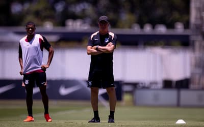 Veja a provável escalação do Corinthians para enfrentar a Ponte Preta