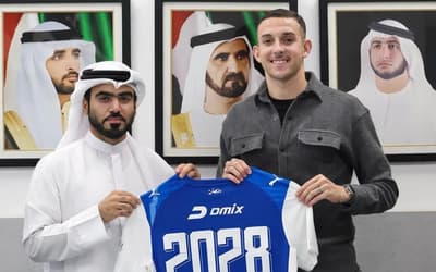 Brasileiro do Al-Nasr se destaca e acerta renovação de contrato