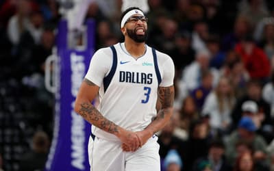 NBA: Mavericks revelam decisão final sobre cirurgia de Anthony Davis após lesão