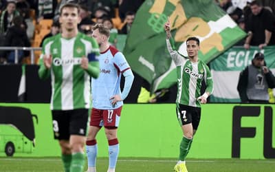 Europeus reagem a show de Antony pelo Betis: 'Seleção de Ancelotti'