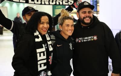 Fiel Londres recepciona time feminino do Corinthians na Inglaterra