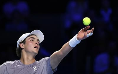 João Fonseca tem queda no ranking antes de estreia na temporada