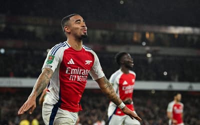 Gabriel Jesus foi o grande destaque do Arsenal pela Copa da Liga Inglesa (Foto: Glyn Kirk/AFP)