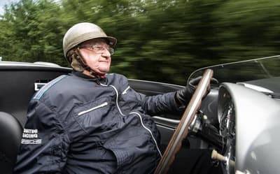 Campeão da Le Mans e ex-Fórmula 1 morre aos 97 anos