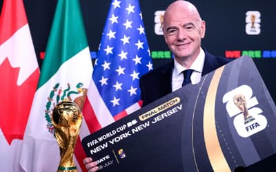Presidente da Fifa, Gianni Infantino comemora procura por ingressos para a Copa do Mundo