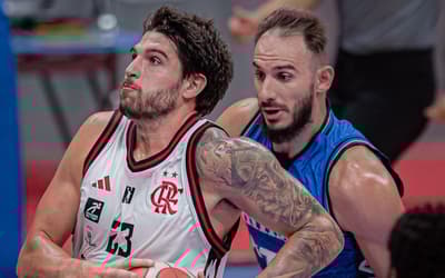 Ala do Flamengo fala sobre briga entre técnico e torcida em eliminação do Super 8