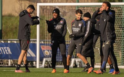 Emprestado pelo Real Madrid, Endrick treina pela primeira vez com o Lyon; veja fotos