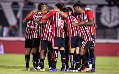 São Paulo vence a Ponte Preta e avança às quartas de final do Paulistão