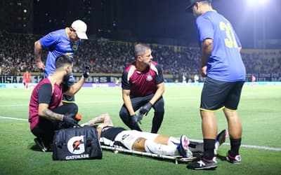 Yuri Alberto deixa o campo chorando e vira preocupação no Corinthians
