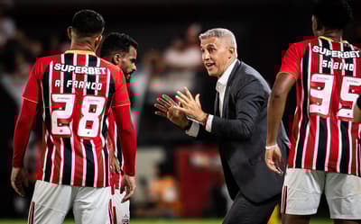 São Paulo leva vantagem no duelo contra o Coritiba; confira os números