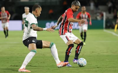 São Paulo vence o Coritiba e segue invicto no Brasileirão